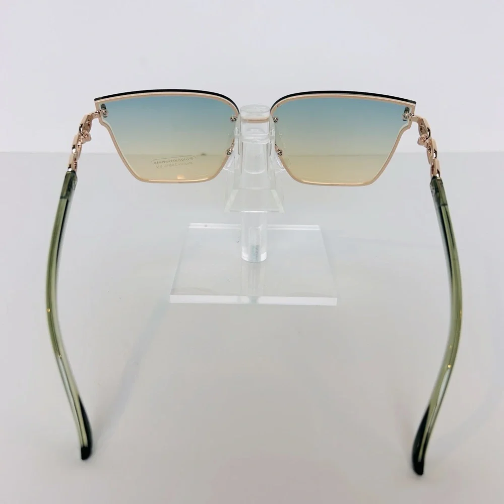 Sunglasses Women’s Green/Gold With Gold Trim Link Design Square Oversized NEW